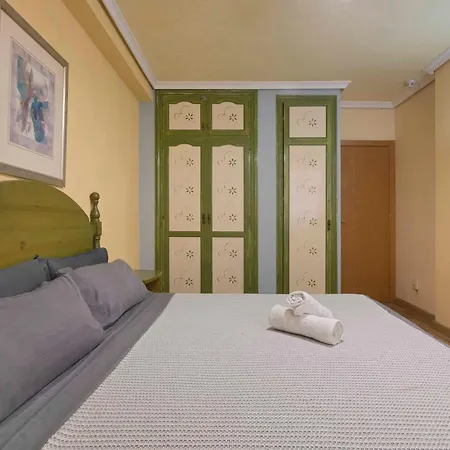 Paradise Court 1 Bedroom With Pool, Apartament *
